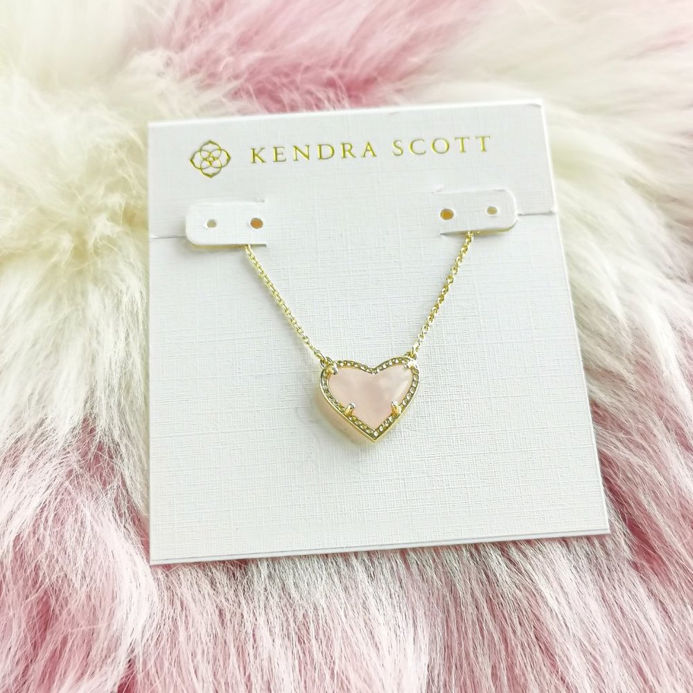 Gold Ari Heart Rose Quartz Pendant Necklace